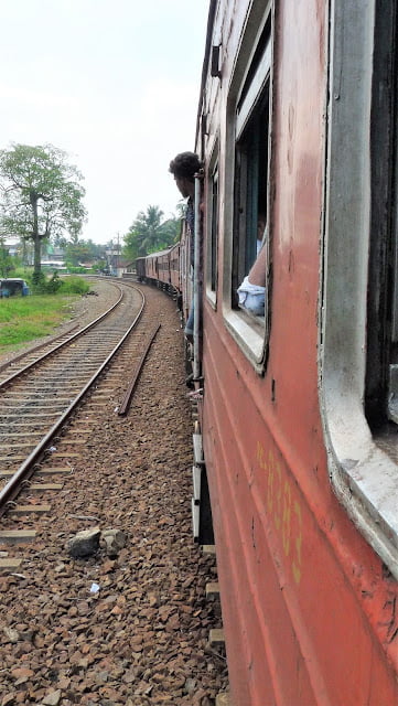 Sri Lankaan reppureissaamaan