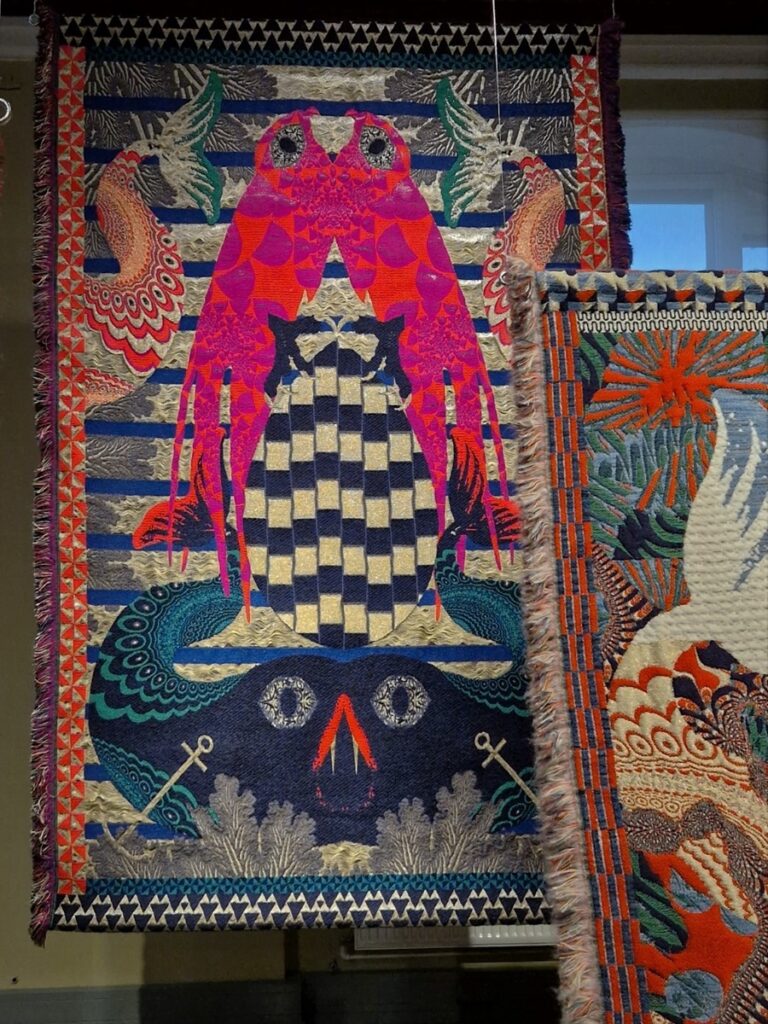 Designmuseo ja Kustaa Saksin Rajamailla -näyttely