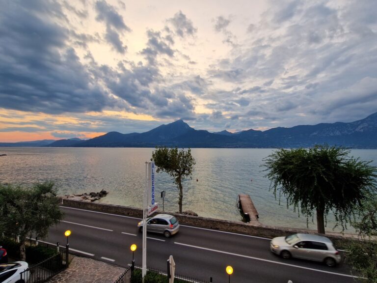 Albergo del Garda - Kohti avaraa maailmaa