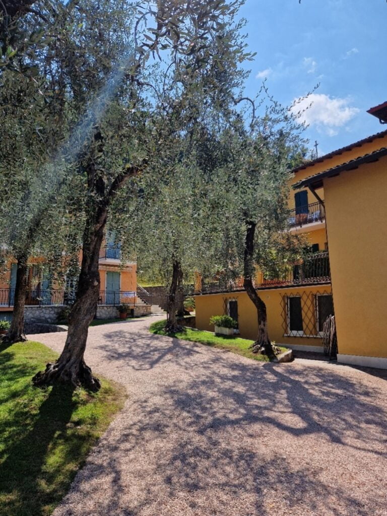 Albergo del Garda - Kohti avaraa maailmaa